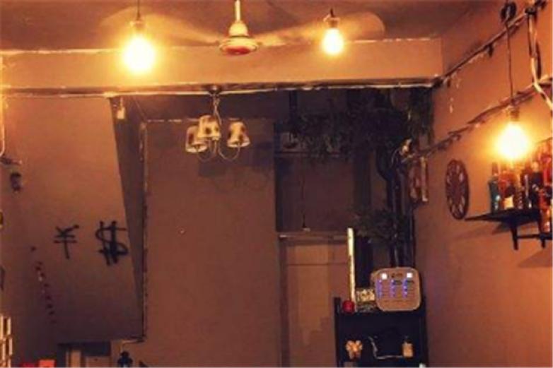 初心魔术休闲吧加盟