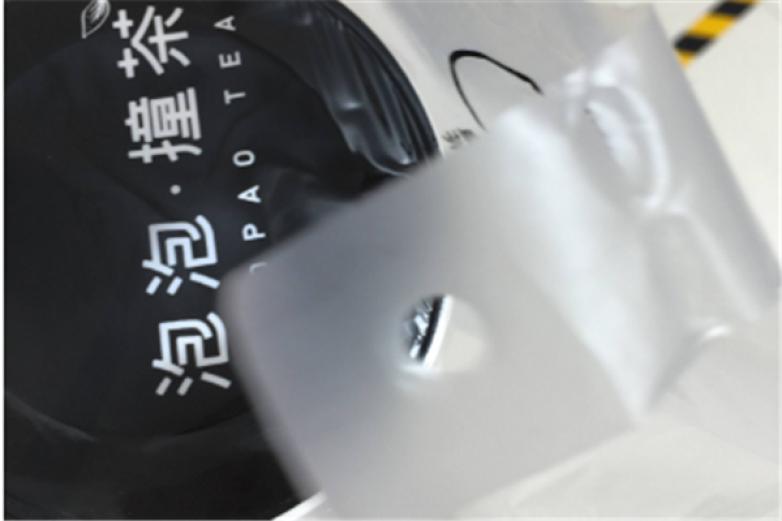 望左-泡泡撞茶加盟