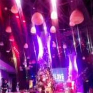 IN LOVE 音乐西餐厅