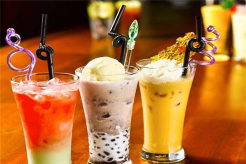 鲜果蜜语饮品加盟