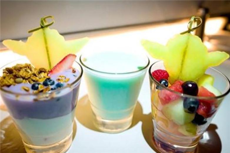 果之满满饮品加盟