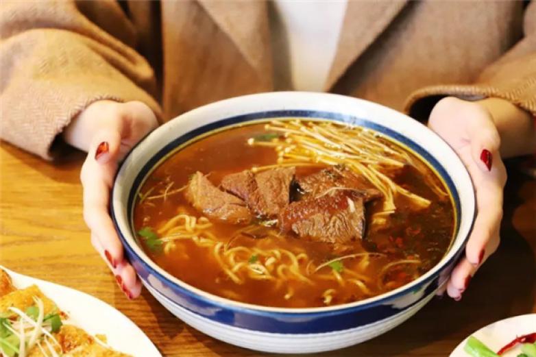 搞面台湾牛肉面加盟