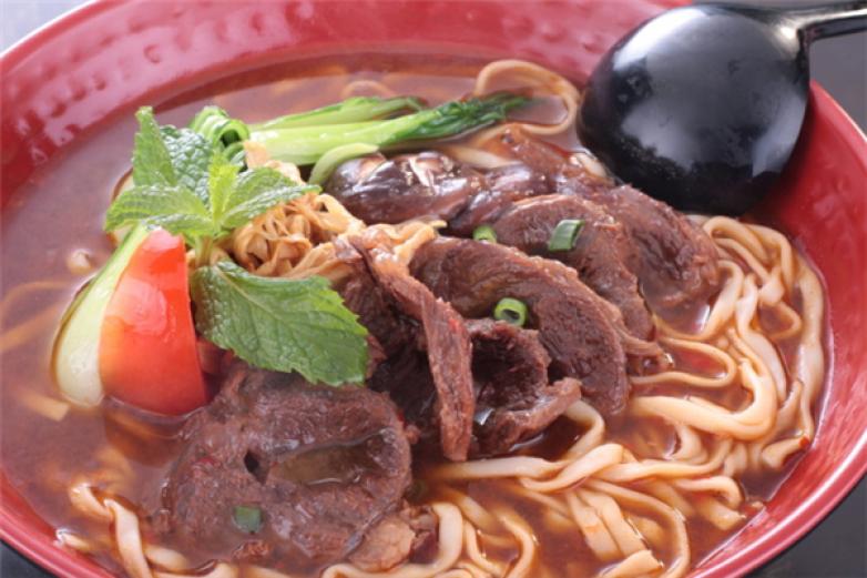 搞面台湾牛肉面加盟