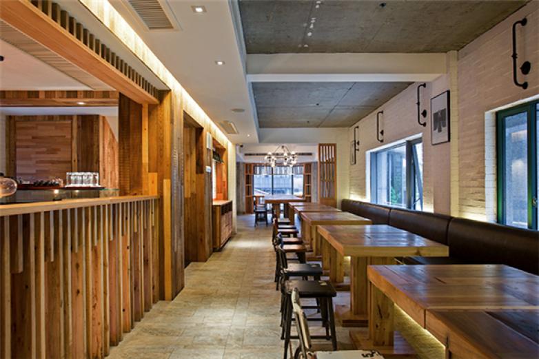 丁三牛肉板面加盟