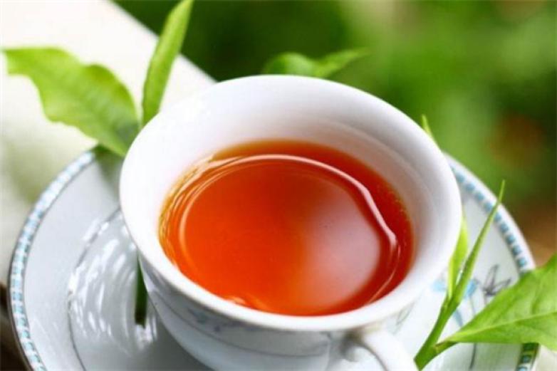 TTOP时尚茶饮加盟