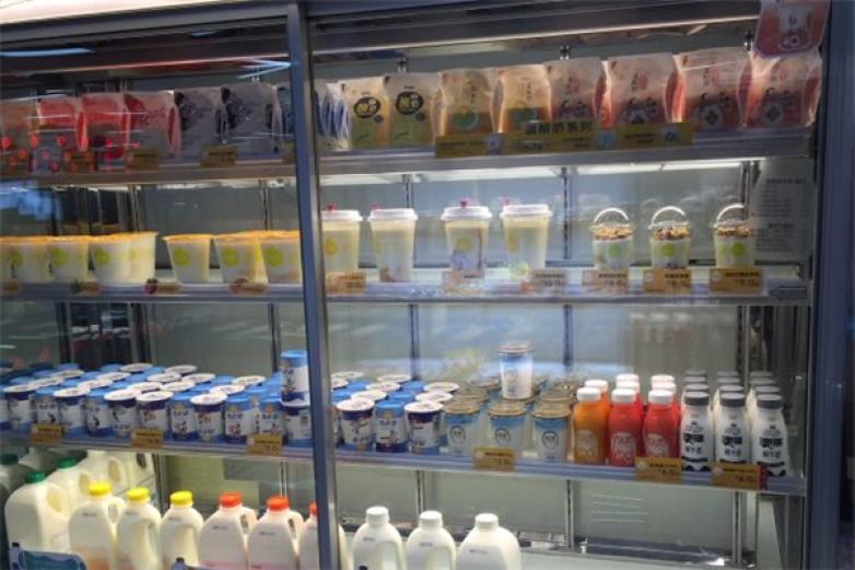 牛嬷嬷鲜奶吧加盟