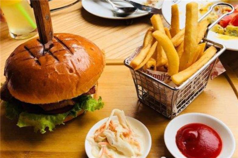 Rhythm美式餐厅加盟