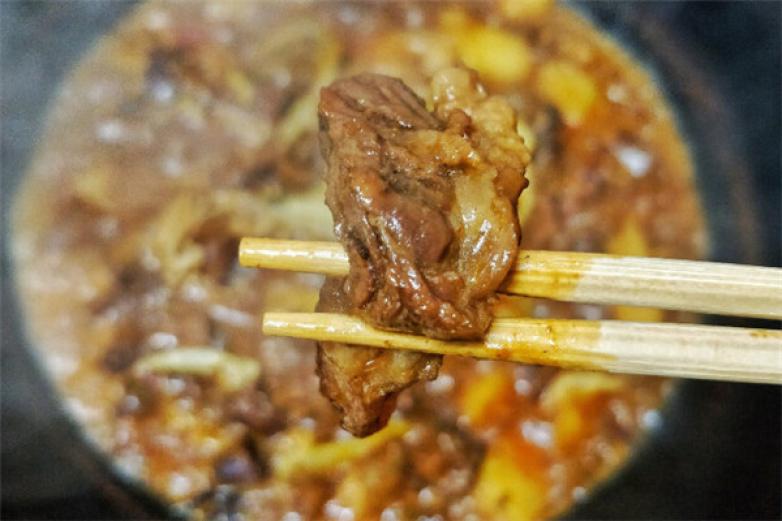 东北木火铁锅炖