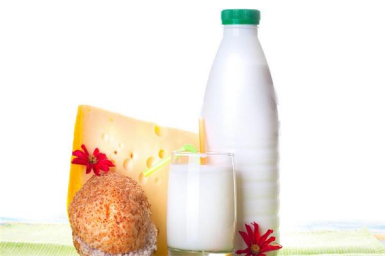 柏拉蒙鲜奶吧饮品加盟