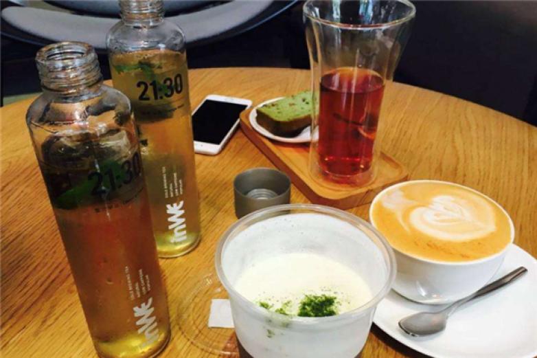 嫩绿茶廊饮品加盟