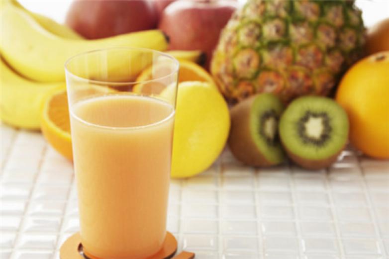 果巢鲜榨果汁加盟