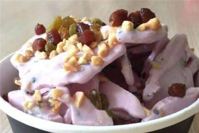 一口酸炒酸奶加盟