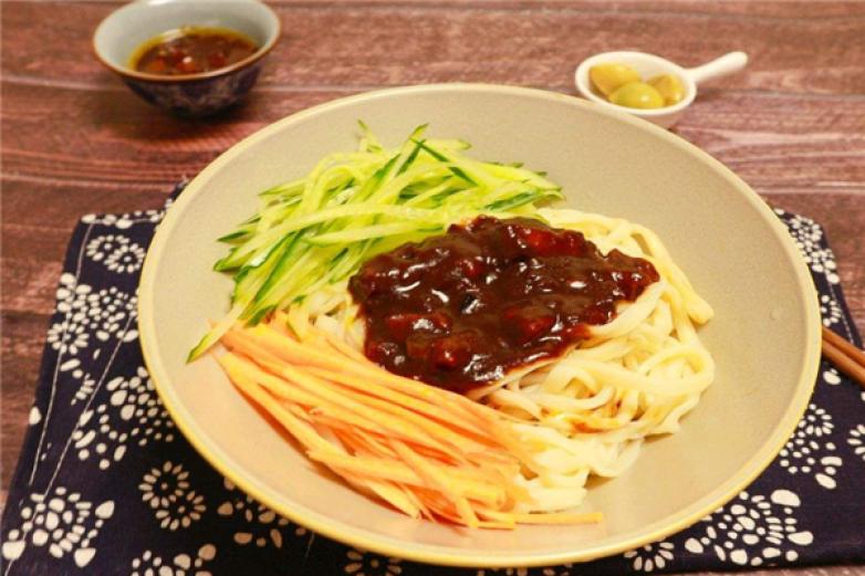 陆福堂老北京炸酱面加盟