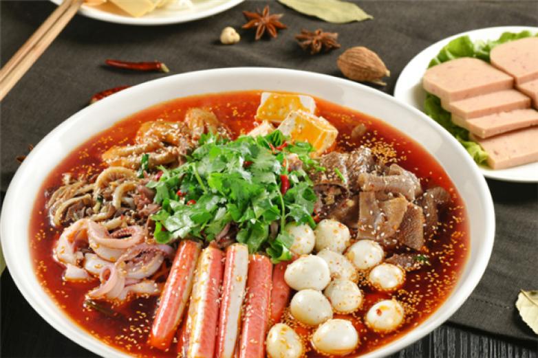 阿巴多骨汤冒菜加盟