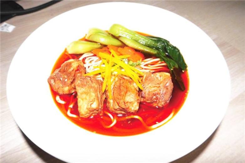 功夫传奇私房牛肉面加盟