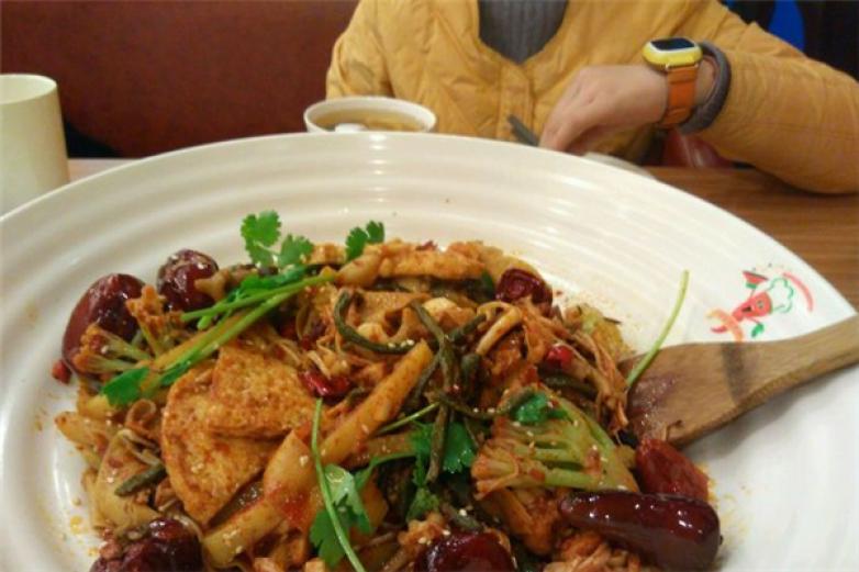 欢乐思碧客麻辣香锅加盟