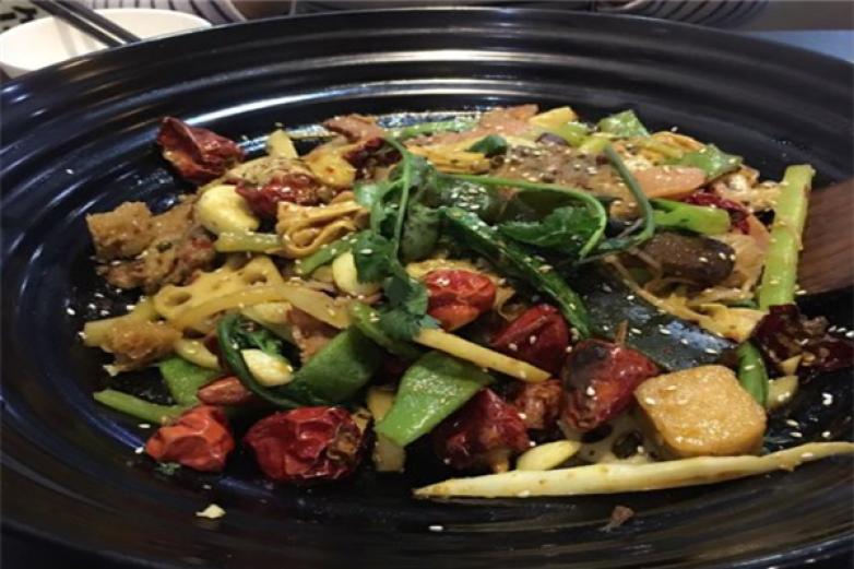 欢乐思碧客麻辣香锅加盟