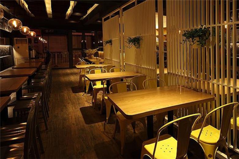 百旗氏牛腩小面加盟