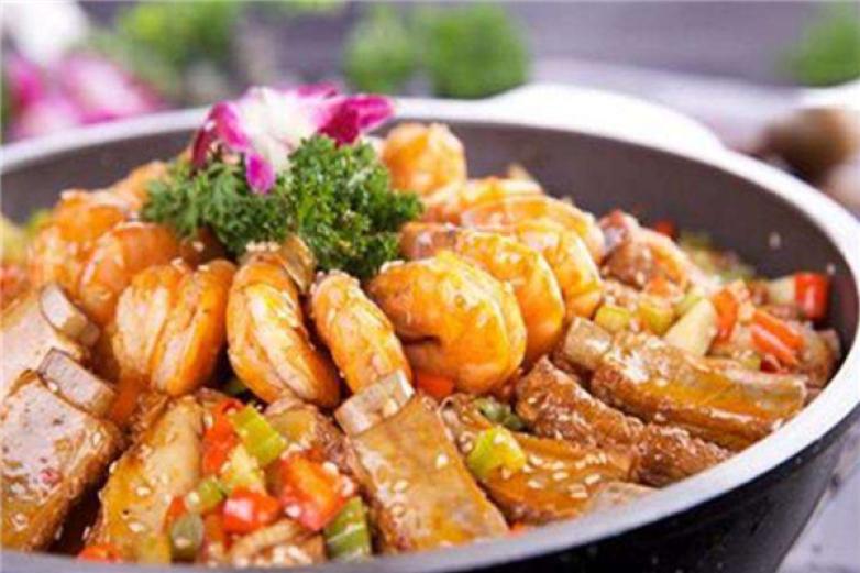 胖哥大虾麻辣香锅加盟