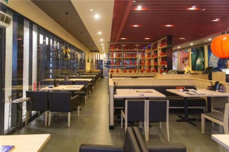 刘二姐美蛙鱼头火锅加盟