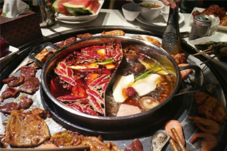 圣斗士无烟烧烤加盟