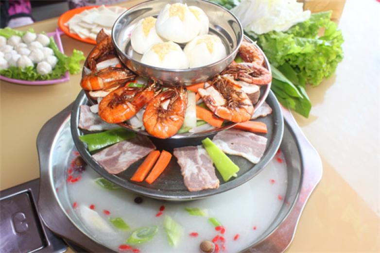 圣斗士无烟烧烤加盟