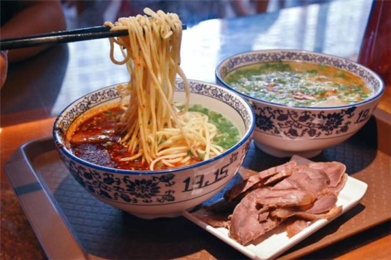 十八子牛肉面加盟