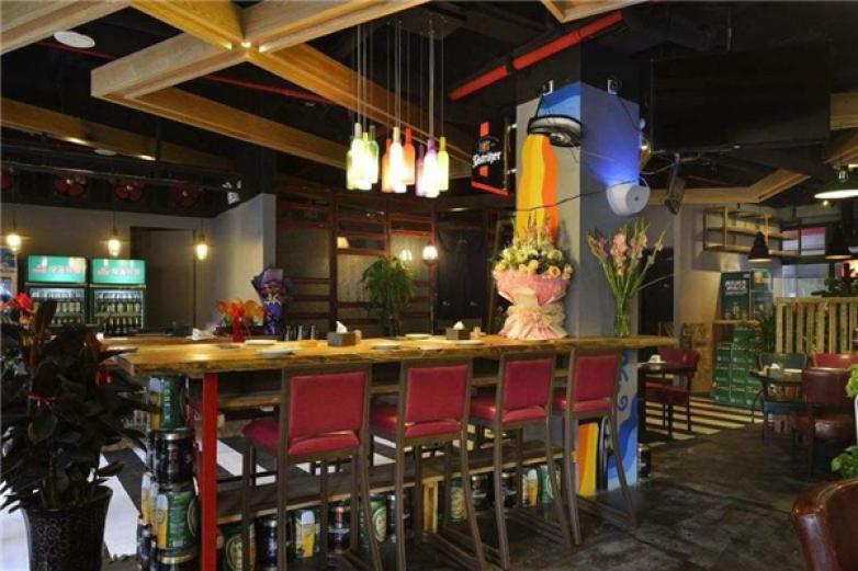 沙龙湾量贩烤肉加盟