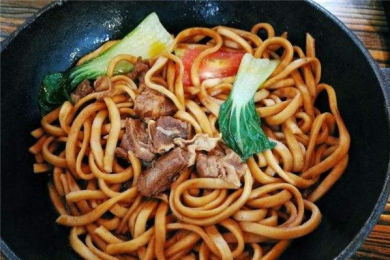 震哥焖面馆加盟