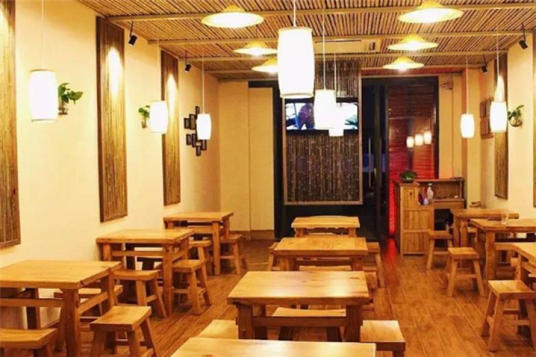 百家品鉴拉面加盟