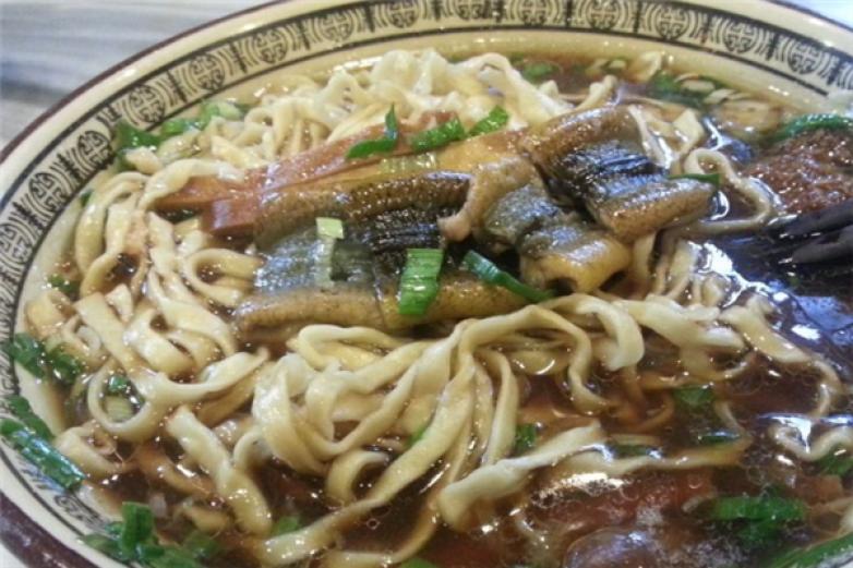 百家品鉴拉面加盟