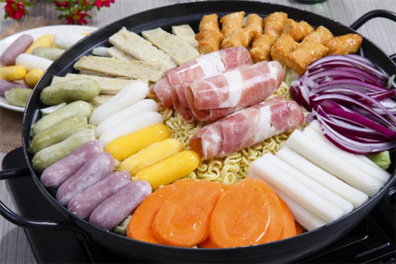 酷选韩国自助年糕火锅加盟