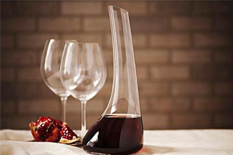 格绵葡萄酒加盟