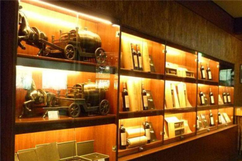 华夏王葡萄酒加盟