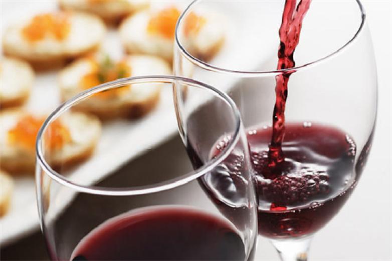 阿尔岱雪红酒加盟