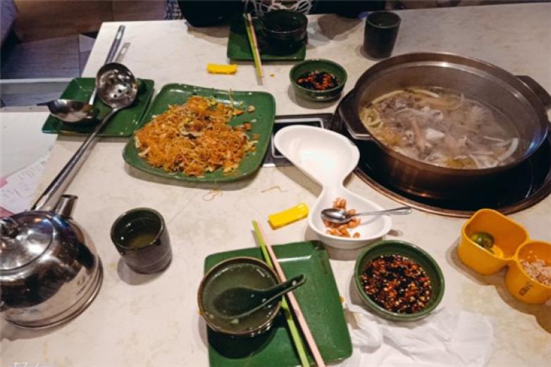 欢乐海岸椰子鸡加盟