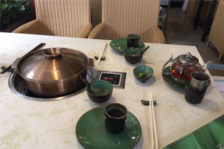 欢乐海岸椰子鸡加盟