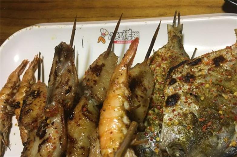 金陵小红烤翅加盟