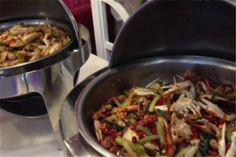 麦烟海鲜自助火锅加盟