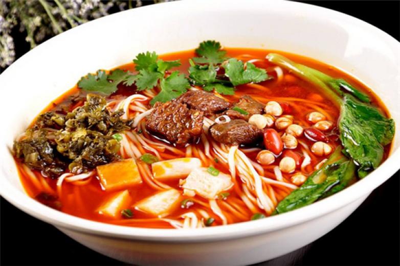 品客牛肉面加盟