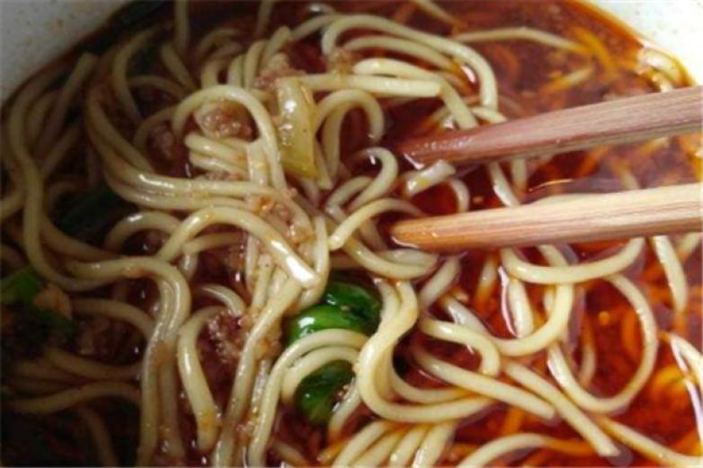 隆小柒盅盅面加盟