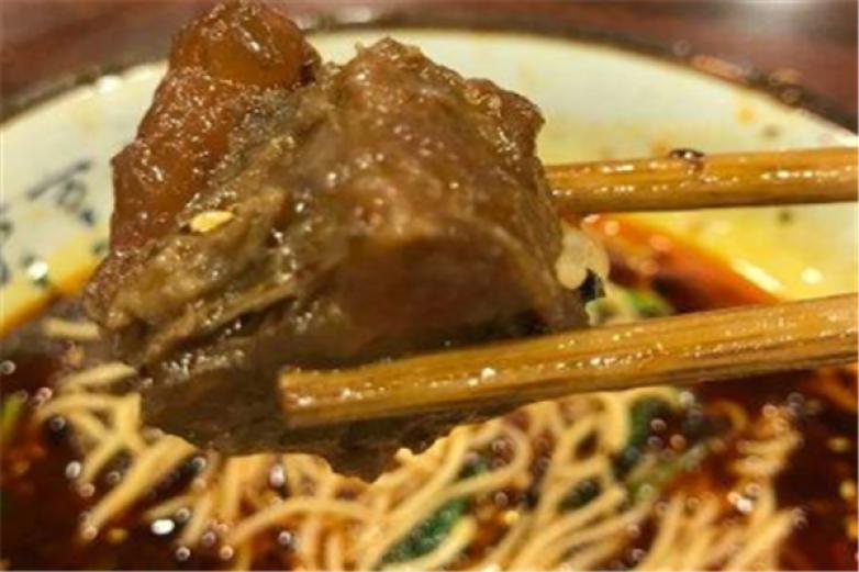 古食香牛杂面加盟