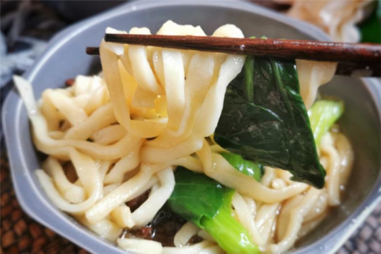 小二手擀面加盟