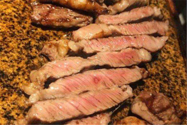 肉源薪火烧肉加盟