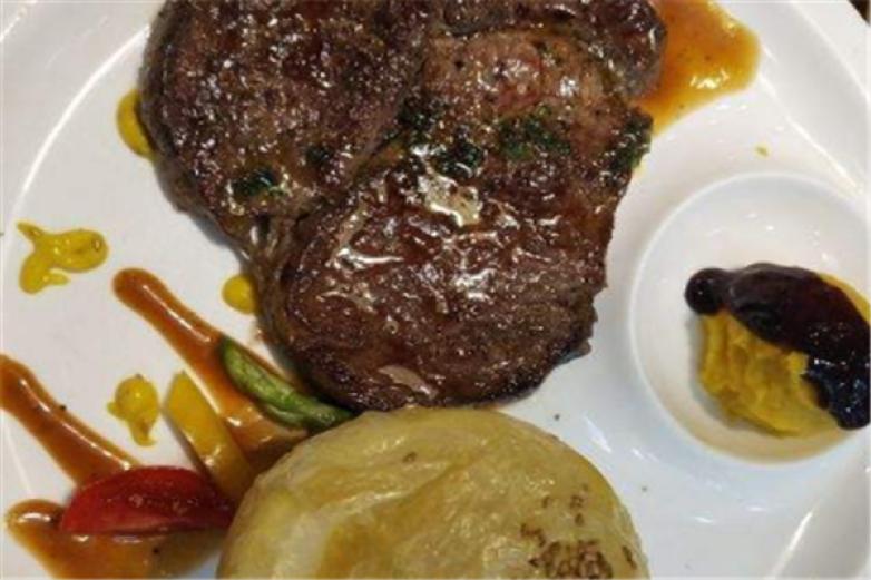 菲尼克思牛排加盟