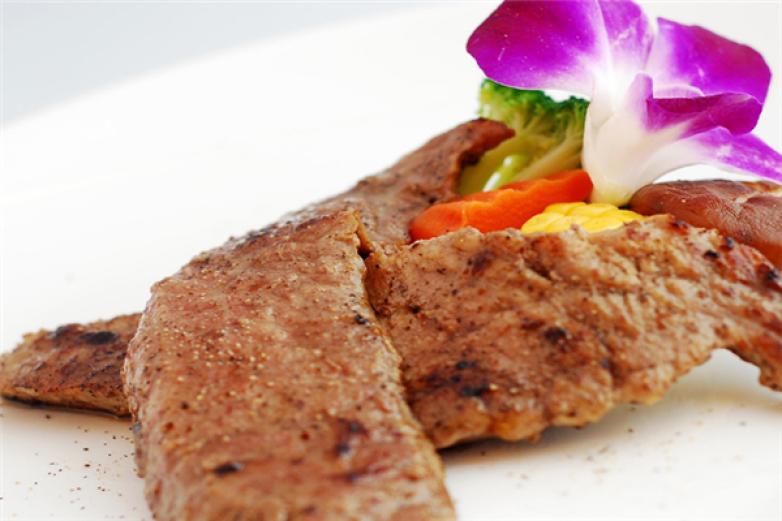 新利查西菜馆加盟