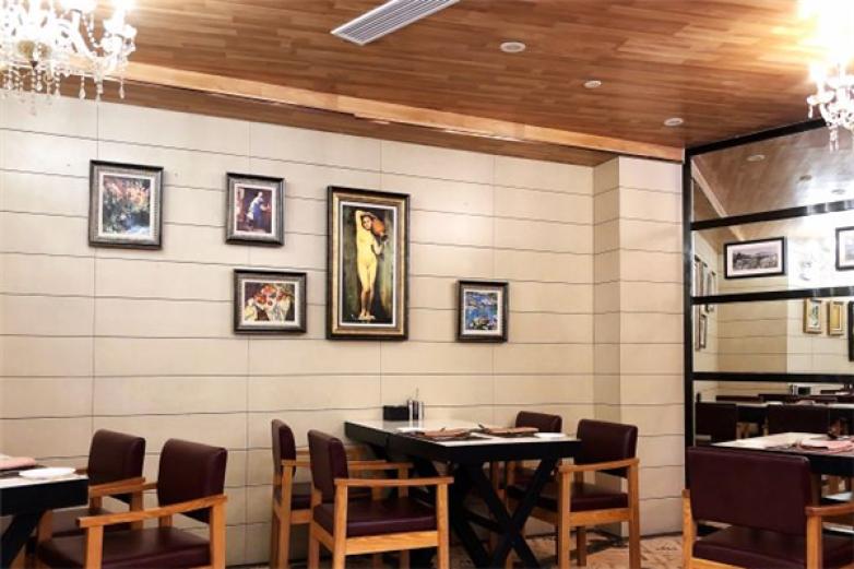 新利查西菜馆加盟