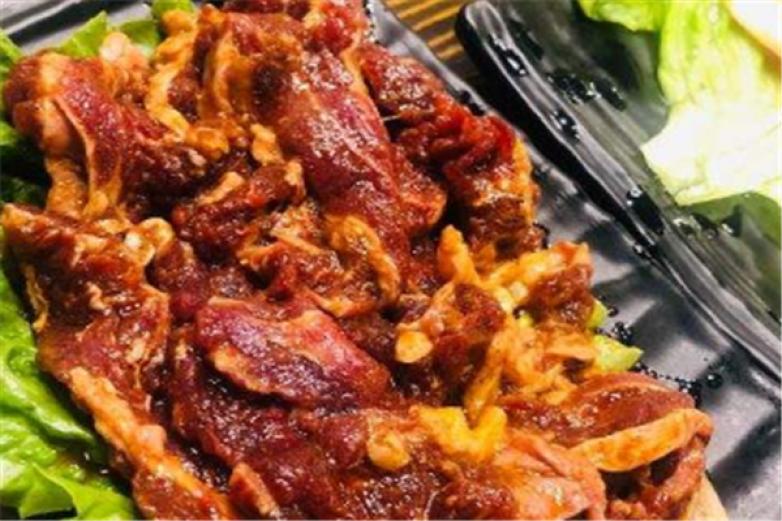 燚青春东北泥炉烤肉加盟