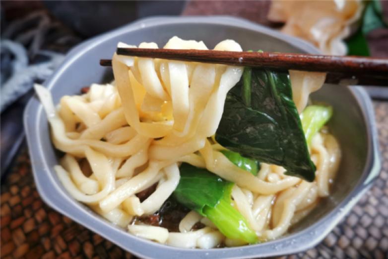 老娘们手擀面加盟