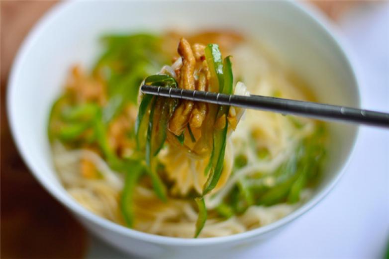 青椒牛肉面加盟